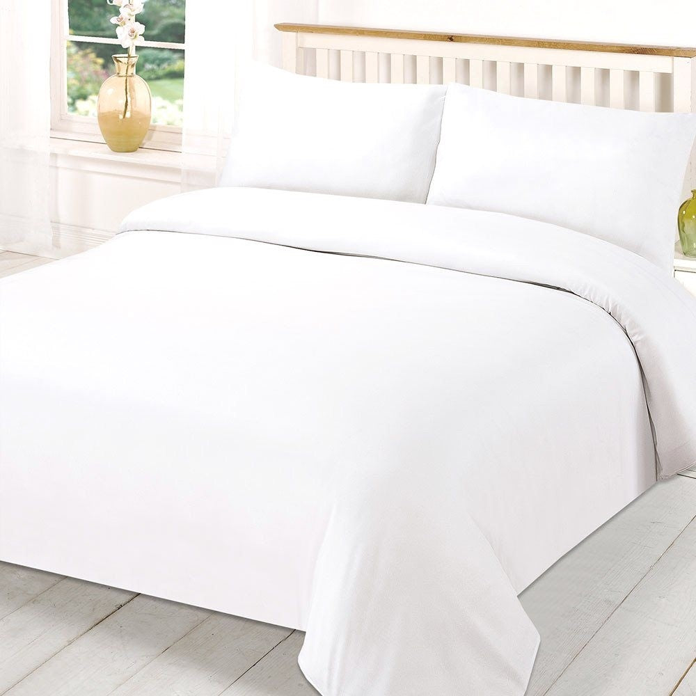 200 Thread Count White Egyptian Cotton Duvet Cover Set.