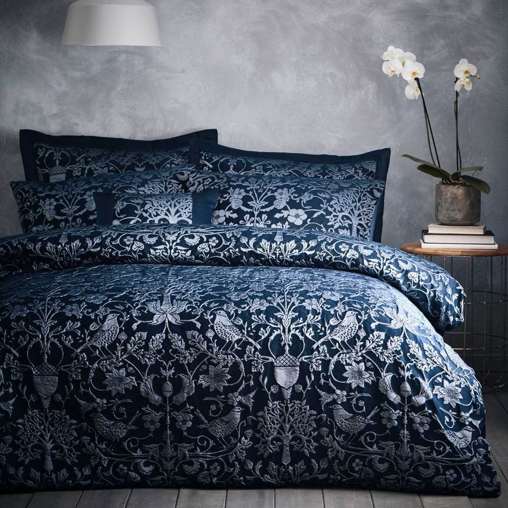 Oak Tree Luxury Jacquard Bedding Collection - Navy